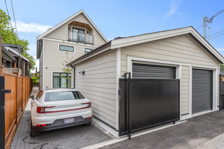 Photo 29 at 1 - 2258 Napier Street, Grandview Woodland, Vancouver East