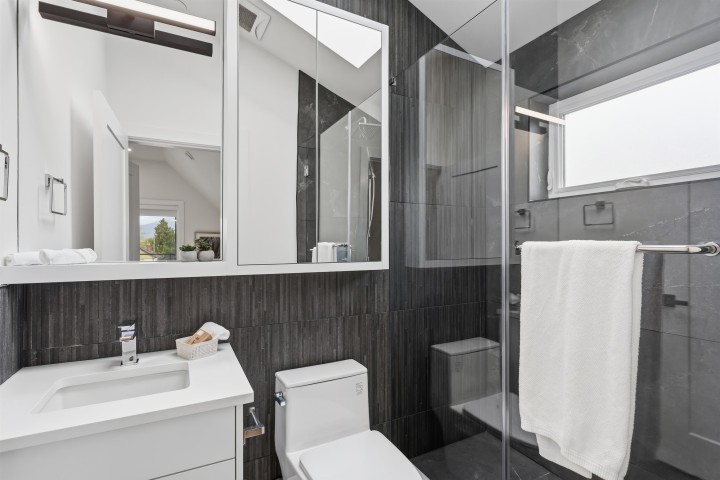 Photo 25 at 1 - 2258 Napier Street, Grandview Woodland, Vancouver East
