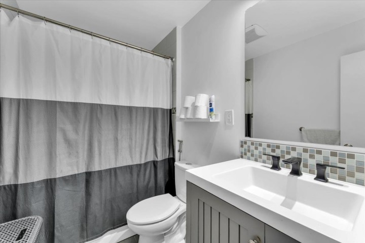 Photo 15 at 135 E 27 Street, Upper Lonsdale, North Vancouver