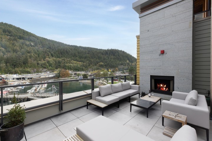 Photo 1 at 706 - 6707 Nelson Avenue, Horseshoe Bay WV, West Vancouver