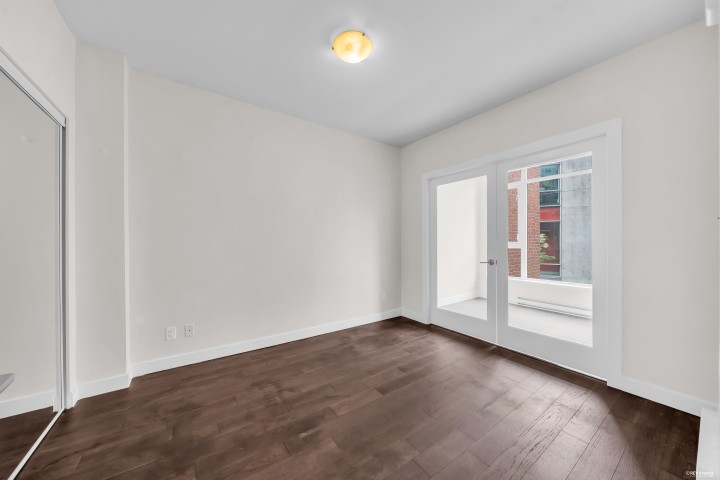 Photo 16 at 208 - 2321 Scotia Street, Mount Pleasant VE, Vancouver East