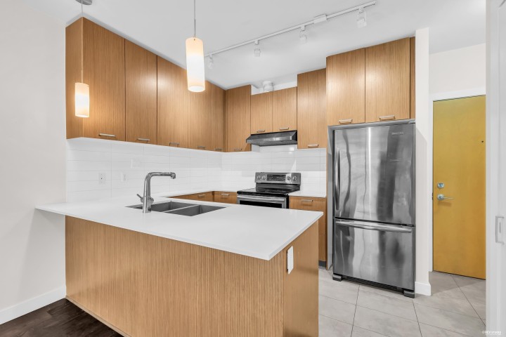 Photo 5 at 208 - 2321 Scotia Street, Mount Pleasant VE, Vancouver East