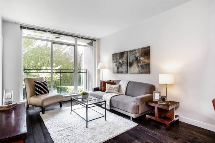 Photo 4 at 208 - 2321 Scotia Street, Mount Pleasant VE, Vancouver East