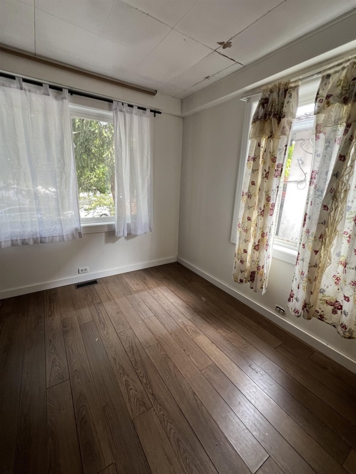Photo 6 at 4711 Gothard Street, Collingwood VE, Vancouver East