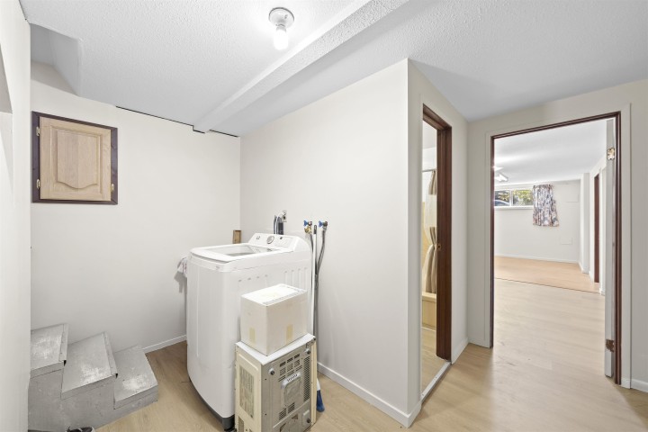 Photo 21 at 942 Nanaimo Street, Renfrew VE, Vancouver East
