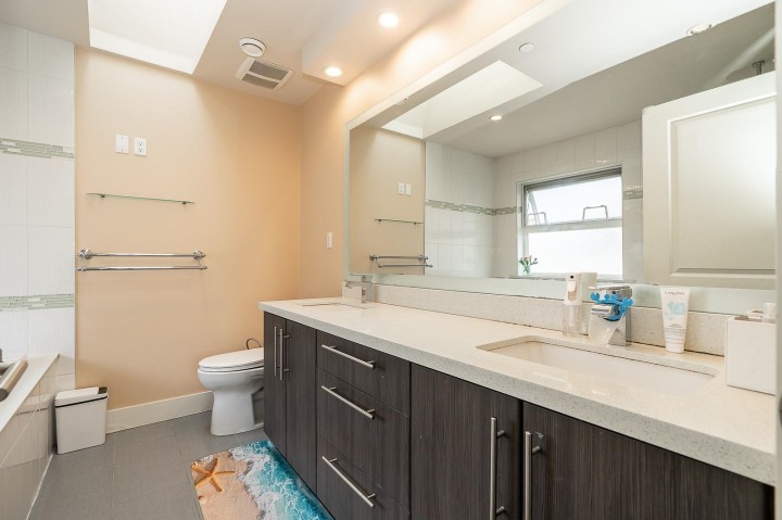 Photo 16 at 3032 E 16th Avenue, Renfrew Heights, Vancouver East