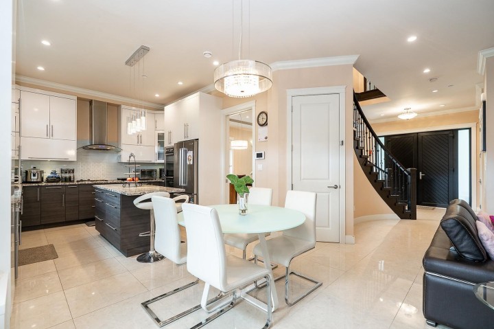 Photo 7 at 3032 E 16th Avenue, Renfrew Heights, Vancouver East