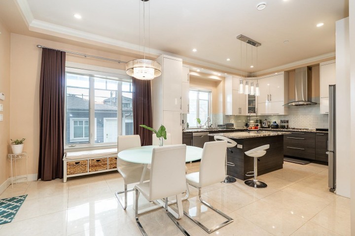 Photo 8 at 3032 E 16th Avenue, Renfrew Heights, Vancouver East