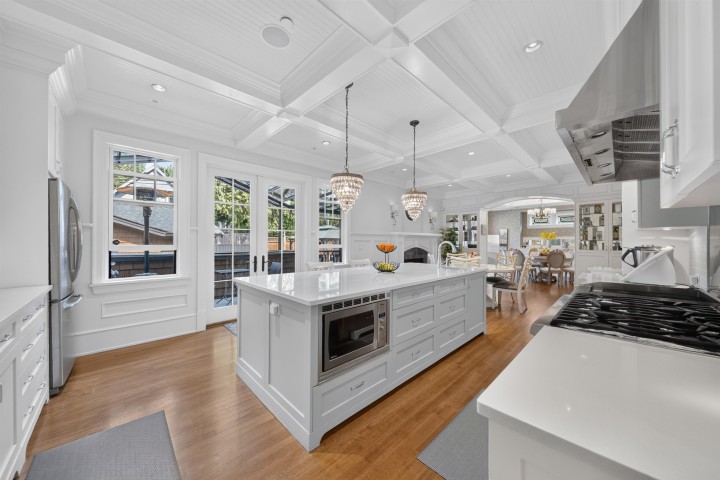 Photo 10 at 2937 W 45th Avenue, Kerrisdale, Vancouver West