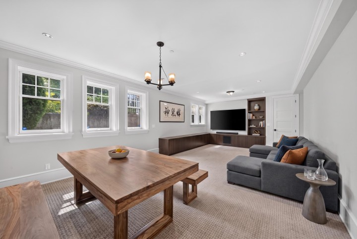 Photo 19 at 2937 W 45th Avenue, Kerrisdale, Vancouver West