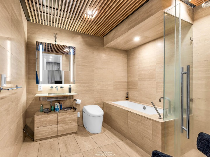 Photo 18 at 303 - 1568 Alberni Street, West End VW, Vancouver West