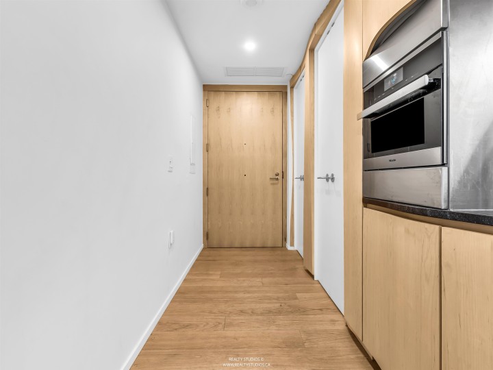 Photo 8 at 303 - 1568 Alberni Street, West End VW, Vancouver West