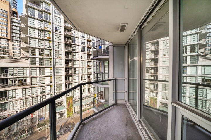 Photo 6 at 706 - 1212 Howe Street, Downtown VW, Vancouver West