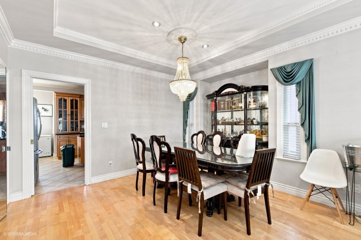 Photo 9 at 1437 E 58th Avenue, Fraserview VE, Vancouver East