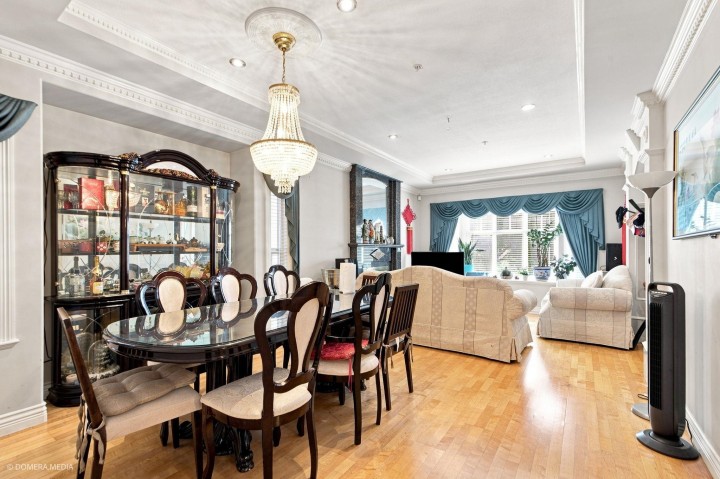 Photo 10 at 1437 E 58th Avenue, Fraserview VE, Vancouver East