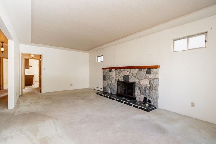Photo 6 at 6216 Prince Albert Street, Fraser VE, Vancouver East