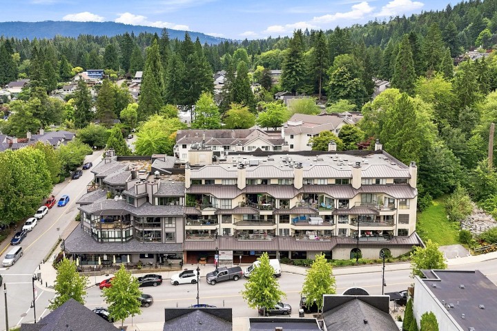 Photo 17 at 104 - 2181 Panorama Drive, Deep Cove, North Vancouver