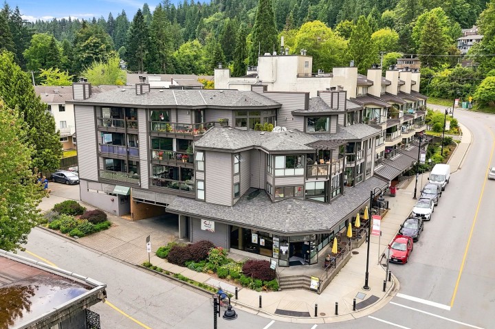 Photo 16 at 104 - 2181 Panorama Drive, Deep Cove, North Vancouver