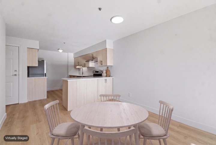 Photo 3 at 306 - 2928 Commercial Drive, Grandview Woodland, Vancouver East