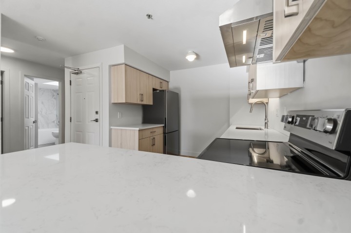 Photo 20 at 306 - 2928 Commercial Drive, Grandview Woodland, Vancouver East