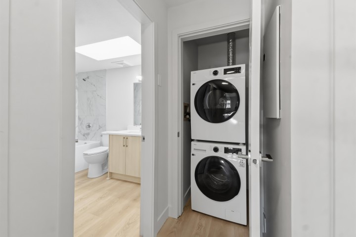 Photo 31 at 306 - 2928 Commercial Drive, Grandview Woodland, Vancouver East
