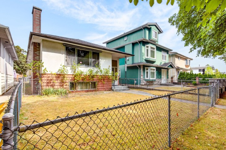 Photo 2 at 2175 Waverley Avenue, Killarney VE, Vancouver East