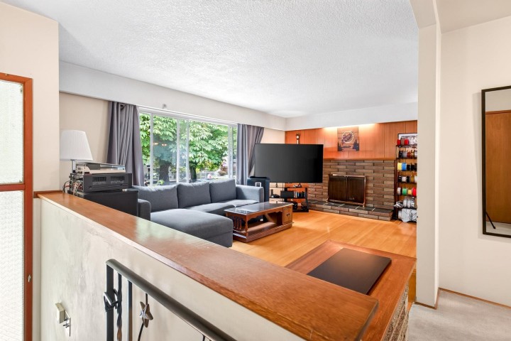 Photo 6 at 2175 Waverley Avenue, Killarney VE, Vancouver East