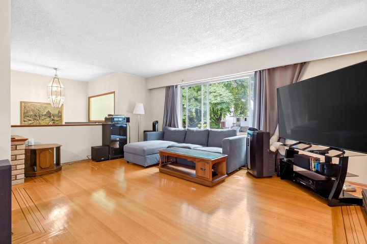 Photo 9 at 2175 Waverley Avenue, Killarney VE, Vancouver East