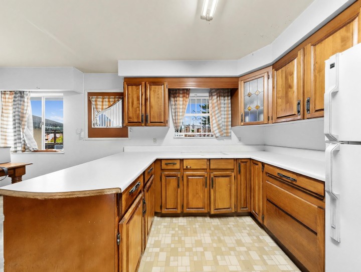 Photo 12 at 6987 Balmoral Street, Killarney VE, Vancouver East