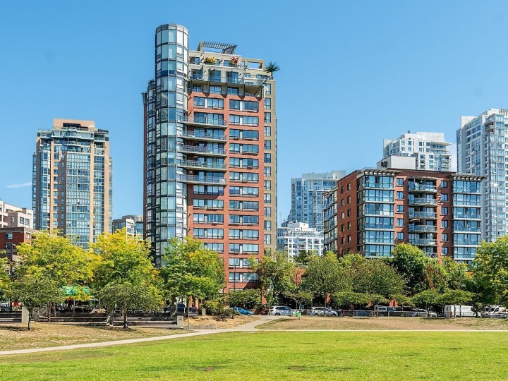 Photo 1 at 15C - 199 Drake Street, Yaletown, Vancouver West
