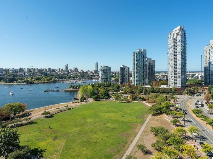 Photo 11 at 15C - 199 Drake Street, Yaletown, Vancouver West