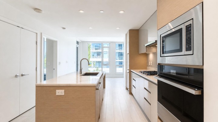 Photo 1 at 405 - 3538 Sawmill Crescent, South Marine, Vancouver East