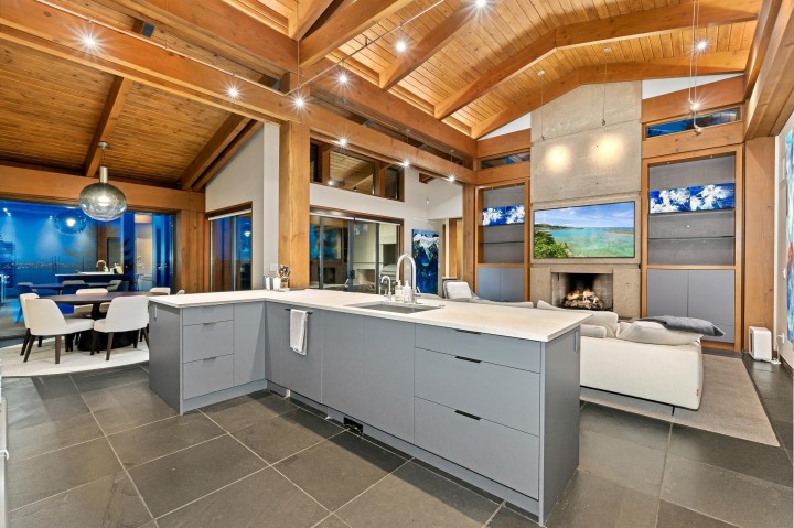 Photo 10 at 3370 Craigend Road, Westmount WV, West Vancouver