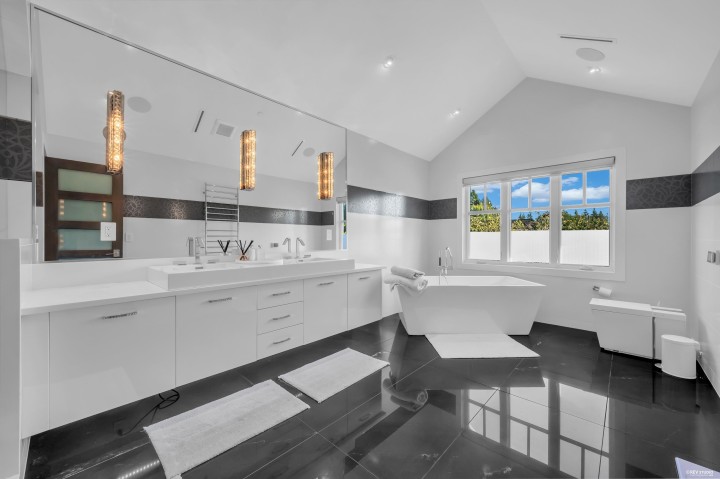 Photo 16 at 4055 W 39th Avenue, Dunbar, Vancouver West