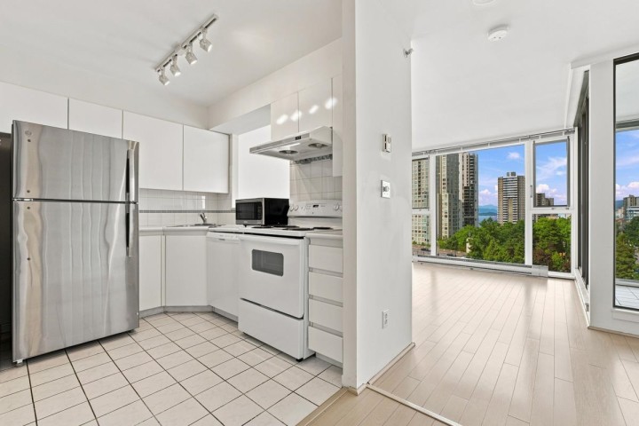 Photo 22 at 1007 - 888 Pacific Street, Yaletown, Vancouver West