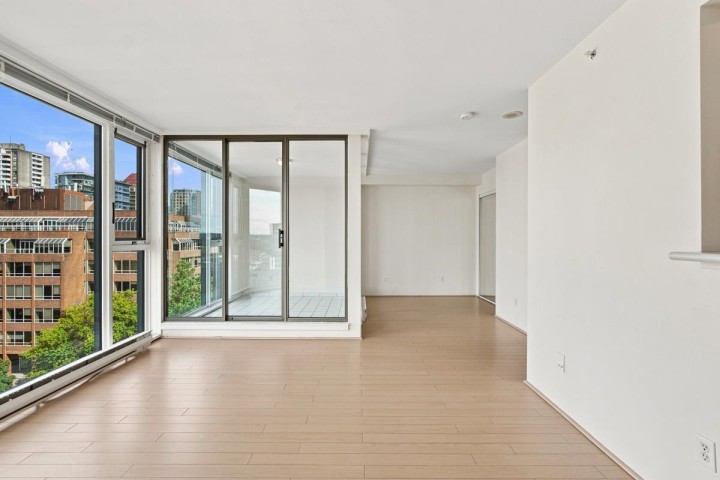 Photo 7 at 1007 - 888 Pacific Street, Yaletown, Vancouver West