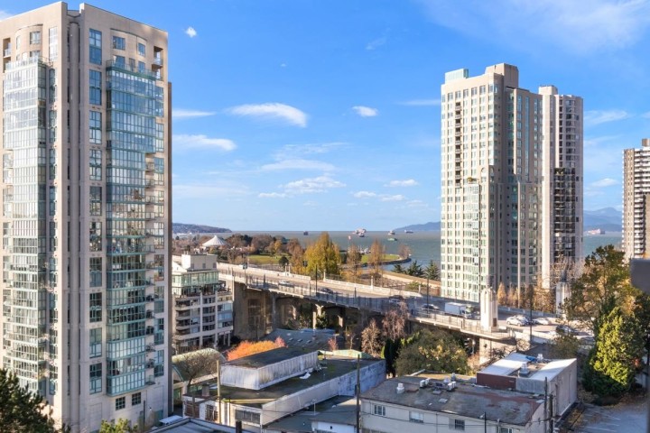 Photo 9 at 1007 - 888 Pacific Street, Yaletown, Vancouver West
