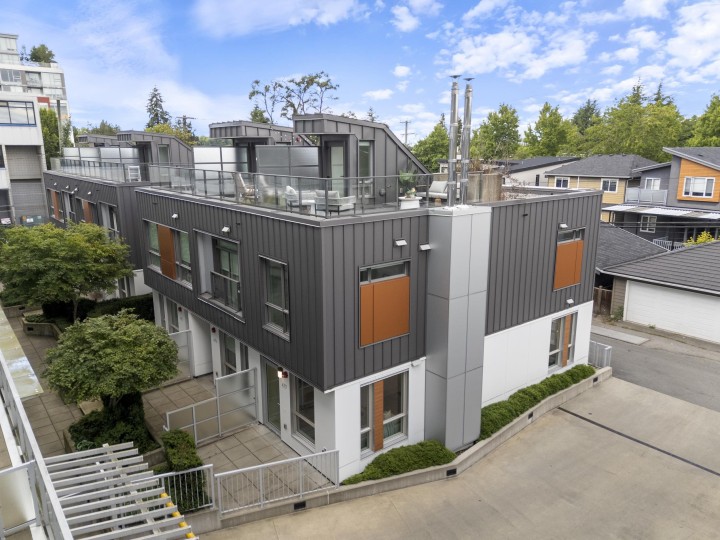 Photo 2 at 477 W King Edward Avenue, Cambie, Vancouver West
