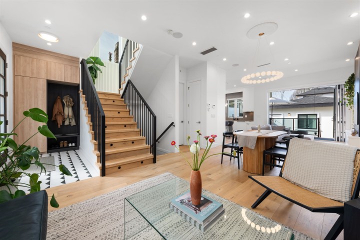 Photo 12 at 5059 Sherbrooke Street, Knight, Vancouver East