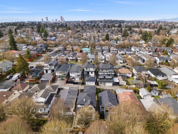 Photo 36 at 5059 Sherbrooke Street, Knight, Vancouver East