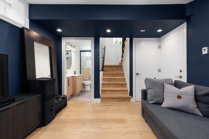Photo 24 at 5059 Sherbrooke Street, Knight, Vancouver East