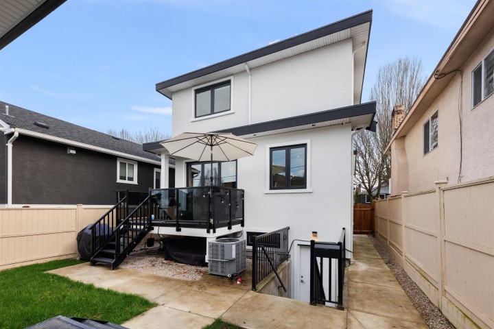 Photo 29 at 5059 Sherbrooke Street, Knight, Vancouver East