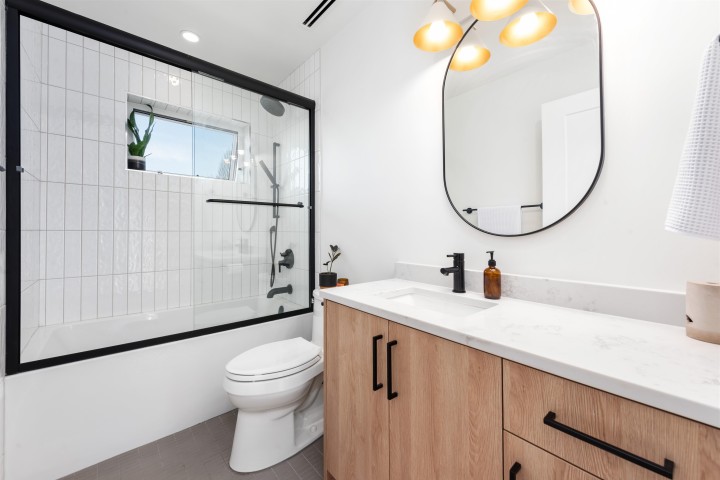 Photo 21 at 5059 Sherbrooke Street, Knight, Vancouver East