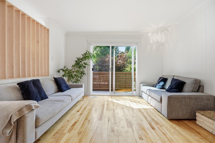 Photo 3 at 375 E 28th Avenue, Main, Vancouver East