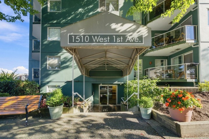 Photo 13 at 105 - 1510 W 1st Avenue, False Creek, Vancouver West