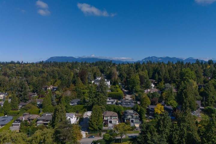Photo 33 at 3085 W 49 Avenue, Southlands, Vancouver West