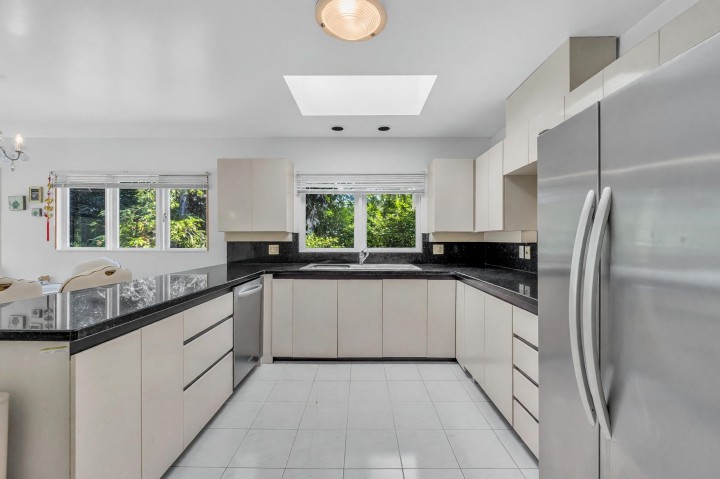 Photo 18 at 5985 Newton Wynd, University VW, Vancouver West
