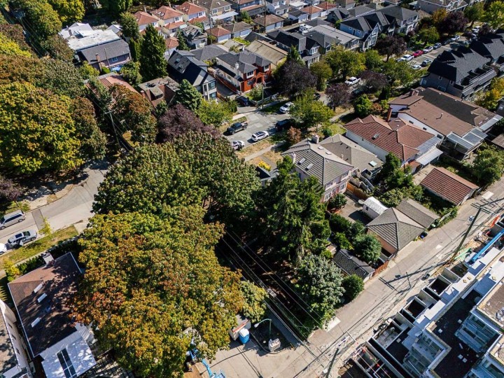 Photo 8 at 970 W 64th Avenue, Marpole, Vancouver West