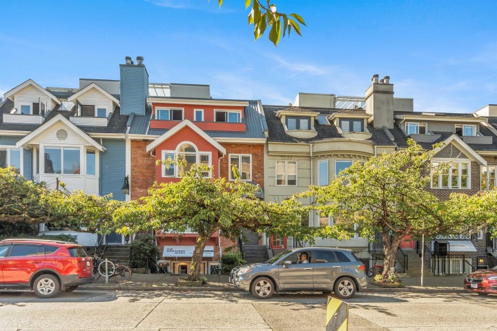Photo 2 at 1848 W 1st Avenue, Kitsilano, Vancouver West