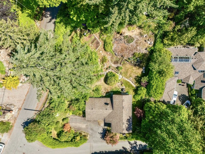Photo 19 at 4704 Dogwood Lane, Olde Caulfeild, West Vancouver